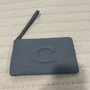 Coach Outlet LARGE CORNER ZIP WRISTLET in Cornflower